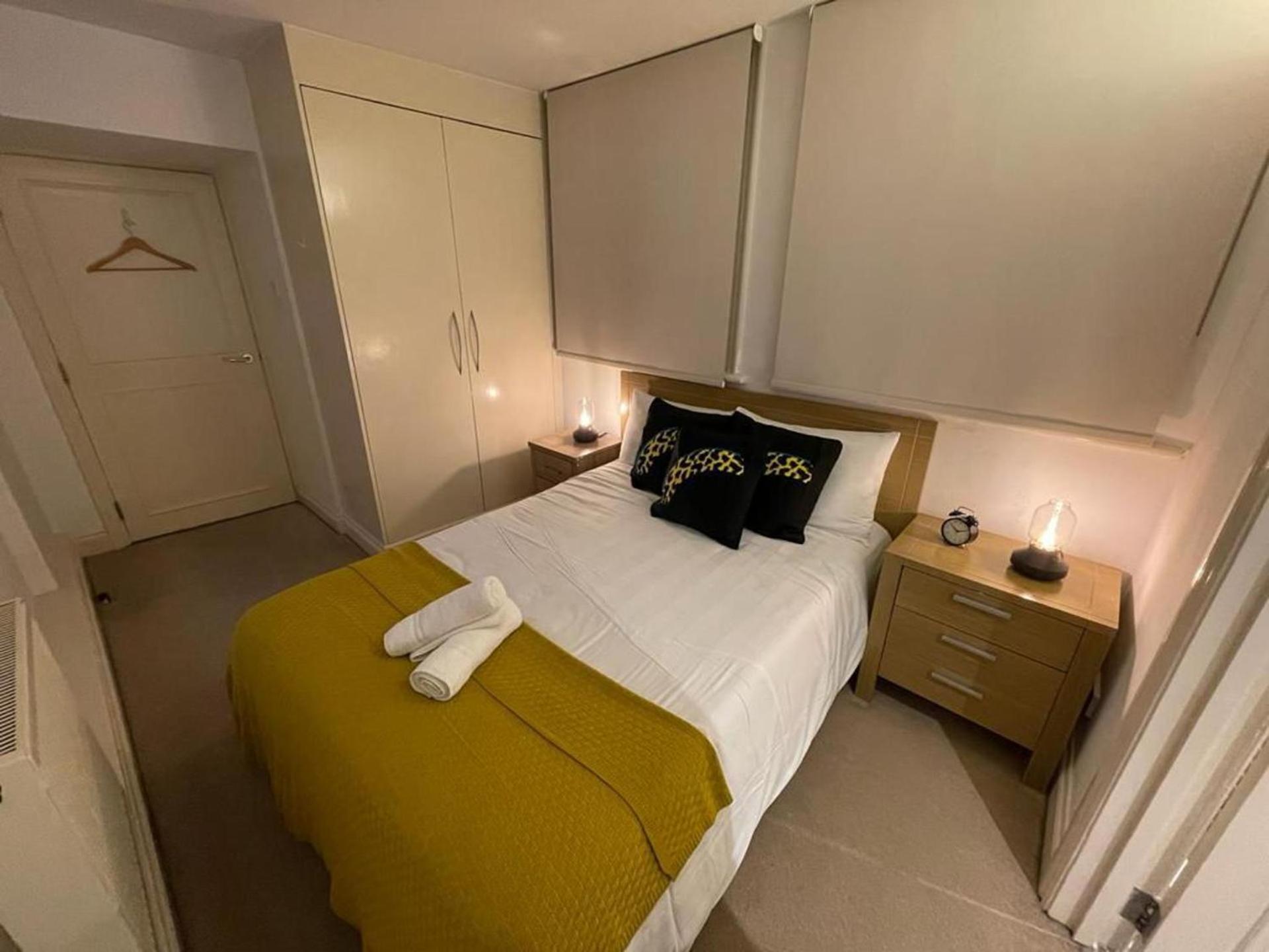 2 Bed Apt- Sleeps 4 & Pet Friendly Apartament *